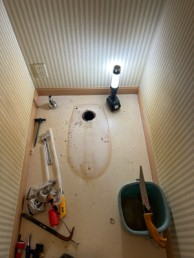 便器が全て陶器製でスッキリした見た目のネオレストAS　世田谷区T様邸